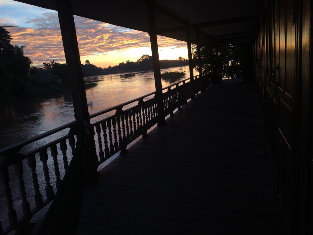 Riverside Bungalow Hotel Don Det Exterior photo