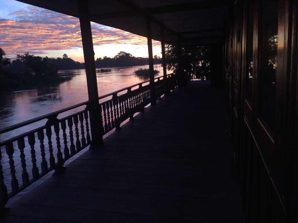 Riverside Bungalow Hotel Don Det Exterior photo